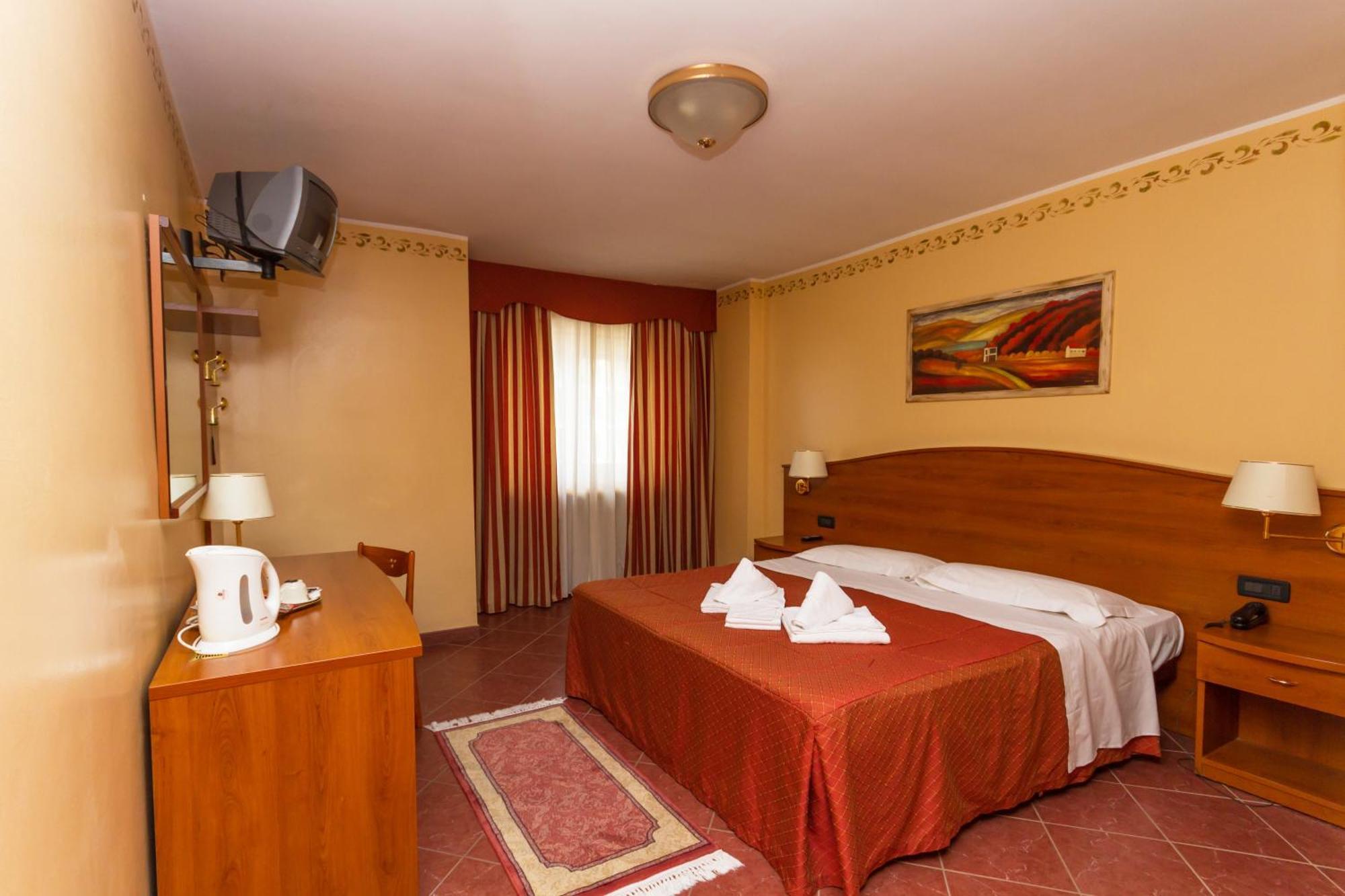 Hotel Relais Des Alpes Oulx Pokoj fotografie
