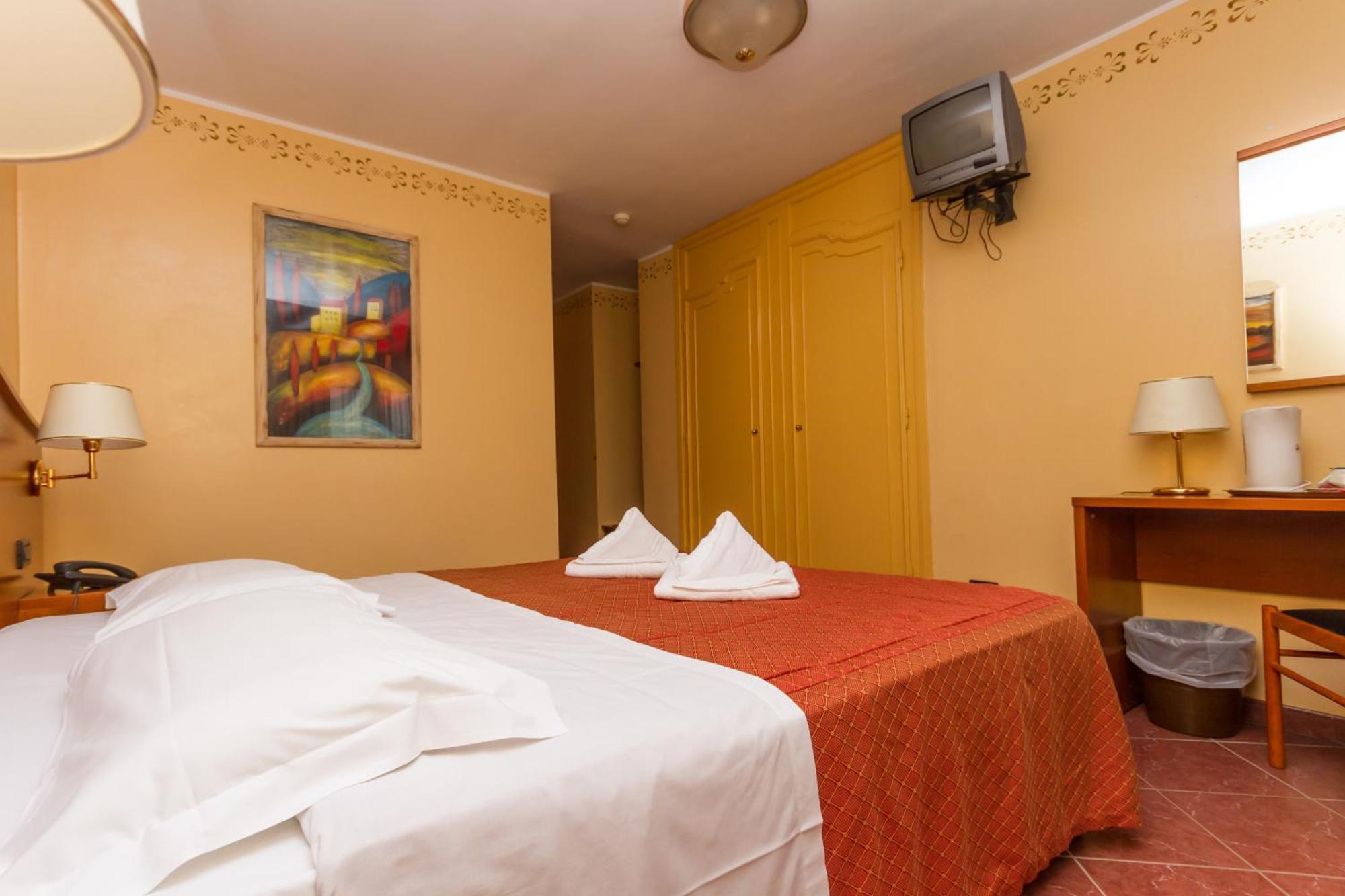 Hotel Relais Des Alpes Oulx Pokoj fotografie